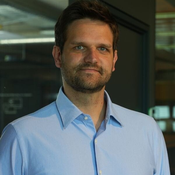 Dr. Björn Buchhold